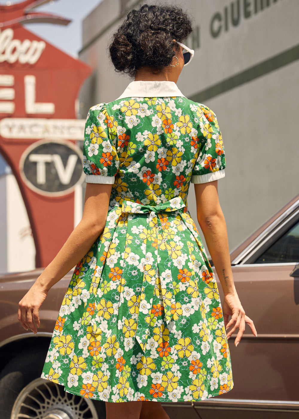 Vestido Evasé Servido con una Sonrisa