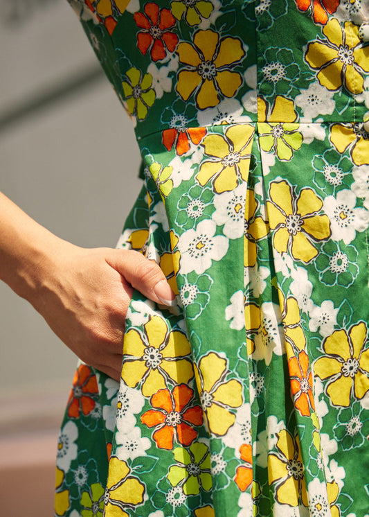 Vestido Evasé Servido con una Sonrisa