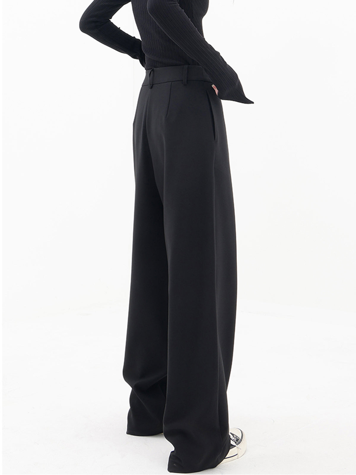 Pantalón Sastre Arlet negro de pernera ancha - vista trasera