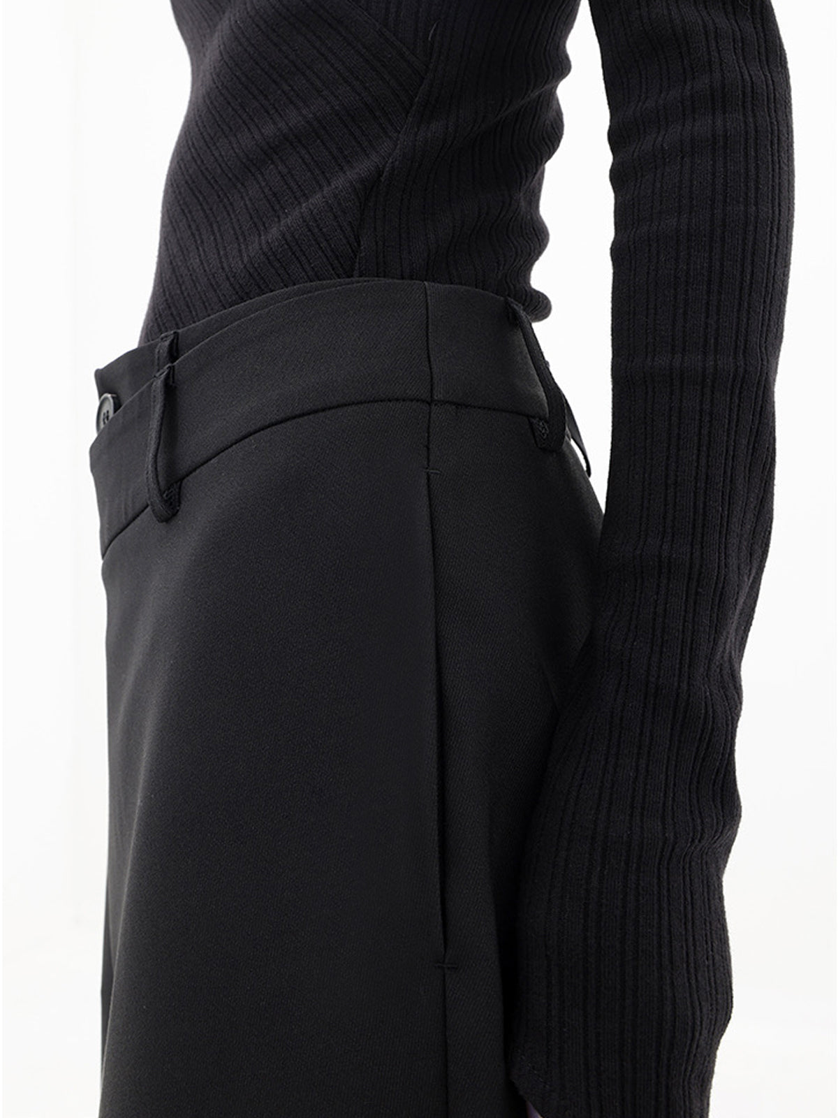 Pantalón Sastre Arlet negro - detalle del bolsillo lateral