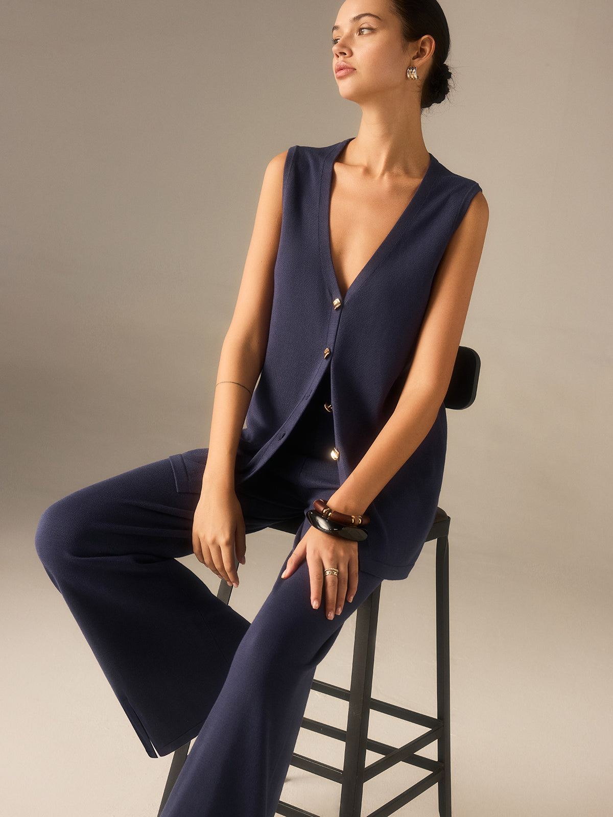 Conjunto de Punto Maia azul marino - look sentado