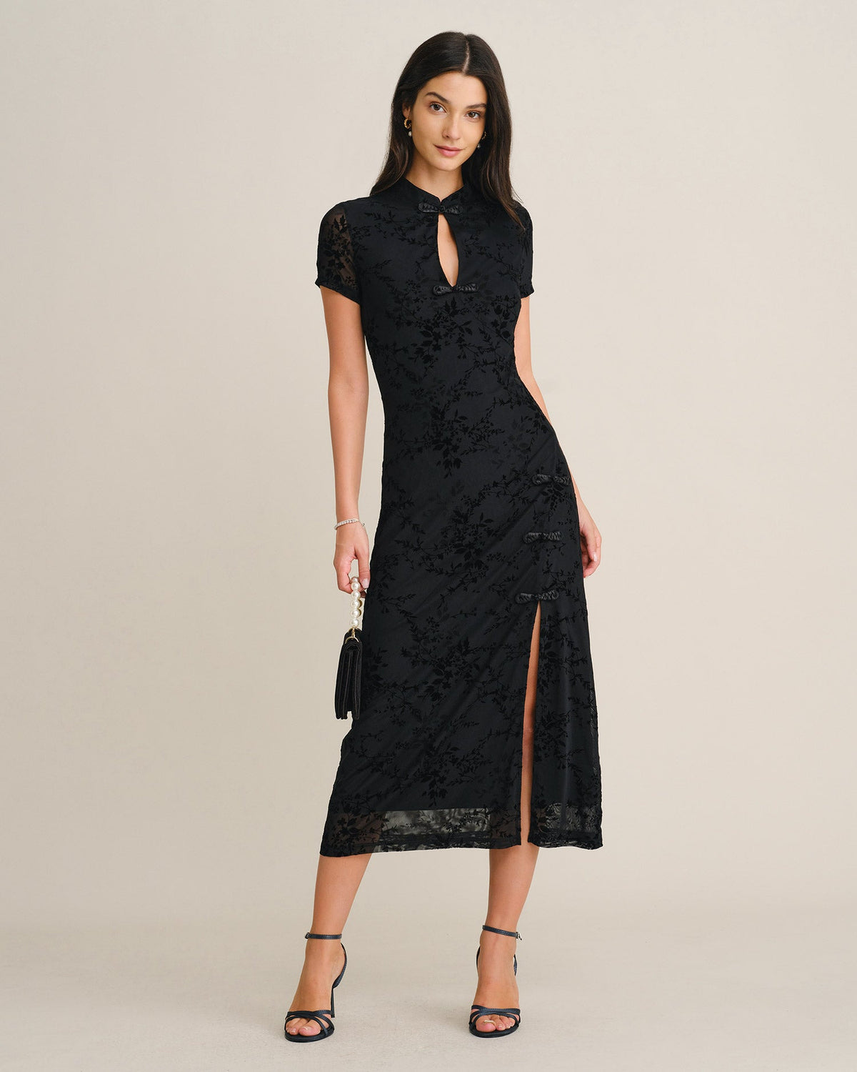 Vestido Midi Floral Livia - Negro